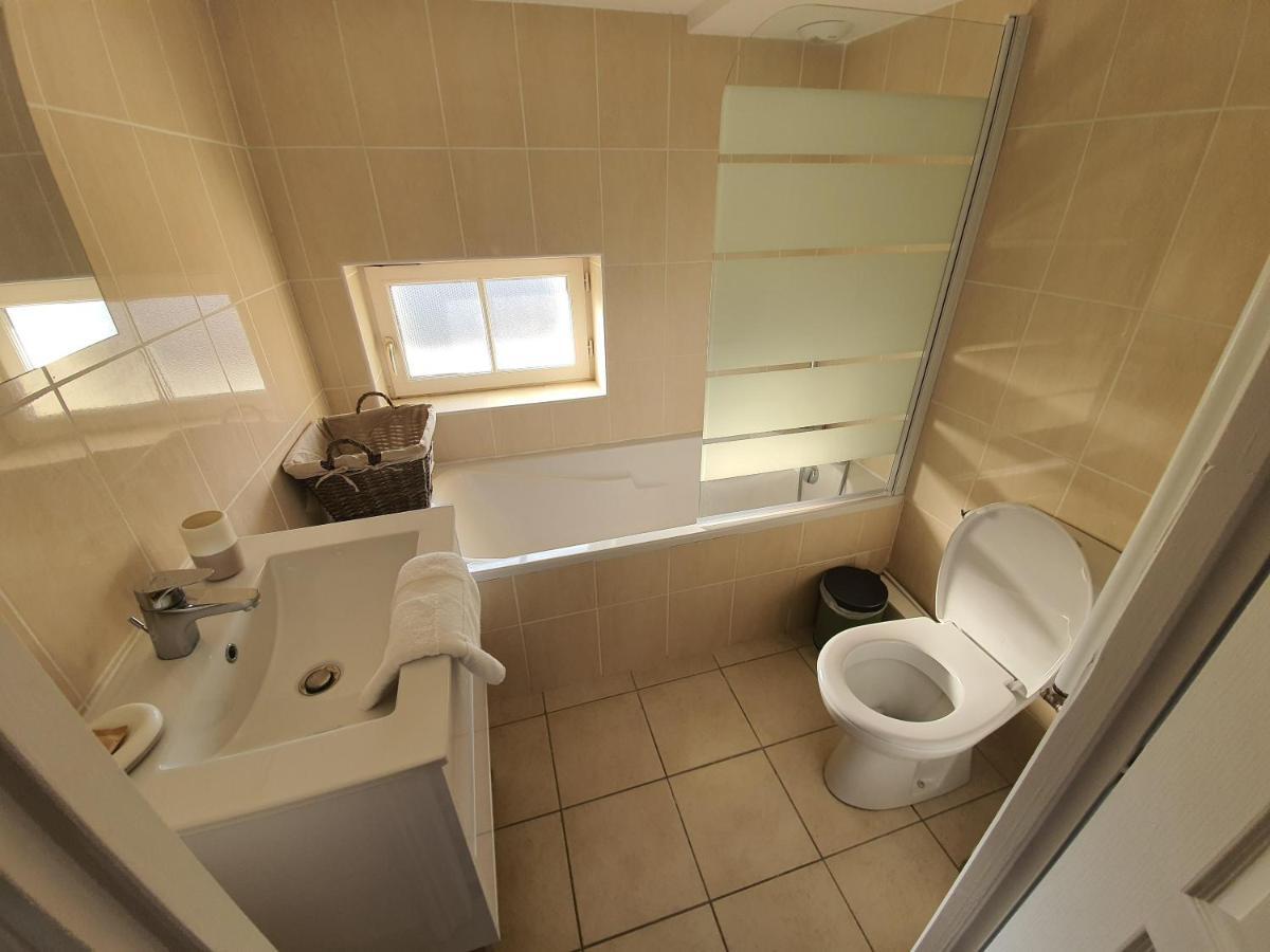 Appartement Scandy En Centre Ville Honfleur Avec Parking Exterior photo